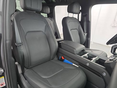 Certified 2025 Land Rover Defender 110 V8 image 10