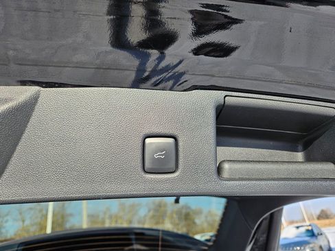 Used 2024 Ford Escape Platinum image 30