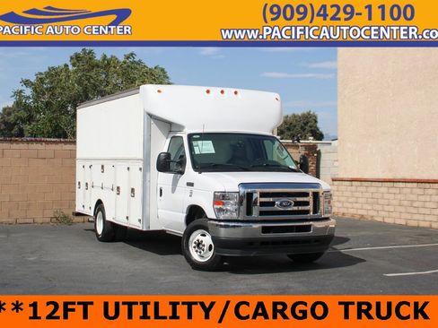 Used 2023 Ford E-450 and Econoline 450 Super Duty w/ Power Windows & Locks Group image 1
