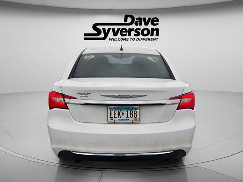Used 2014 Chrysler 200 Limited image 4