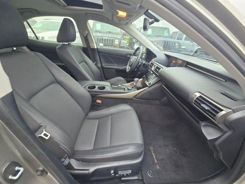 Used 2014 Lexus IS 250 RWD image 12