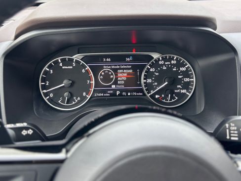 Used 2023 Nissan Rogue SL w/ SL Premium Package image 36