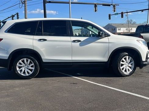 Used 2019 Honda Pilot LX image 2