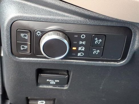 Used 2023 Ford Bronco Wildtrak image 15