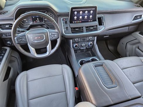 Certified 2021 GMC Yukon SLT w/ SLT Premium Package image 6