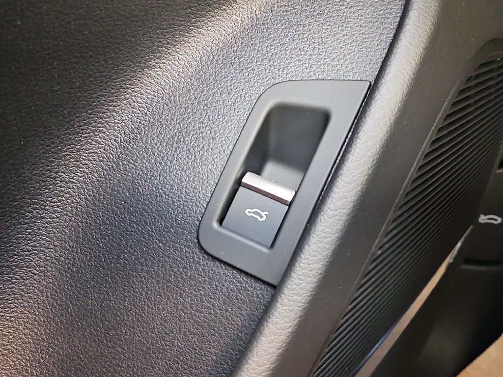 New 2027 Audi SQ8 Prestige AWD/4WD image 16