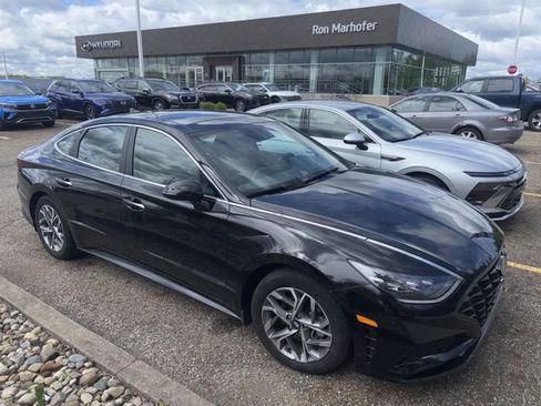 Certified 2023 Hyundai Sonata SEL w/ Convenience Package FWD image 4
