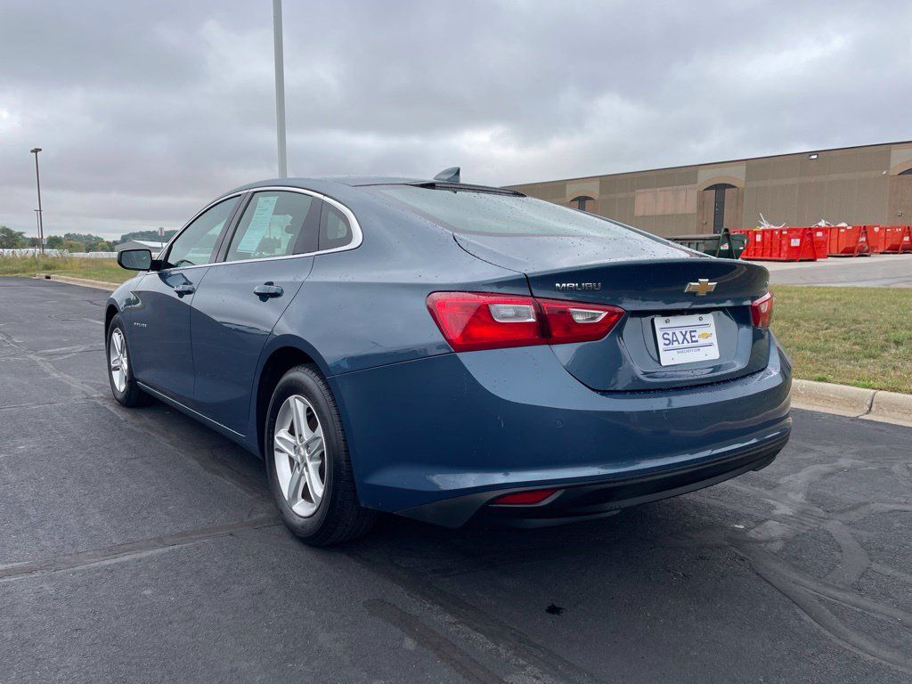 Used 2024 Chevrolet Malibu LT FWD image 3