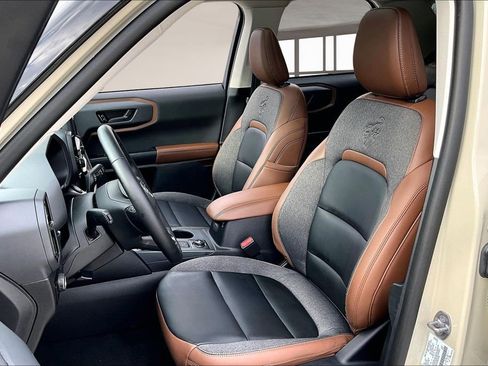 Used 2024 Ford Bronco Sport Outer Banks w/ Tech Package image 21