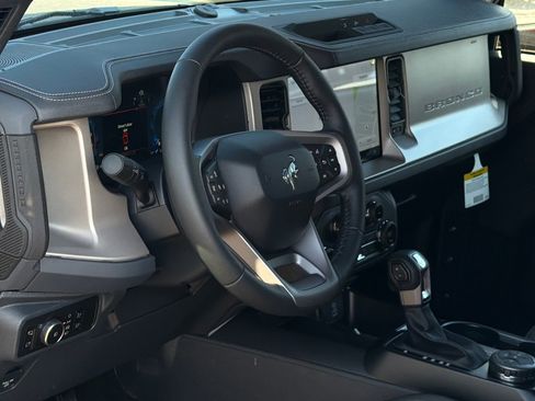 New 2025 Ford Bronco Outer Banks image 14