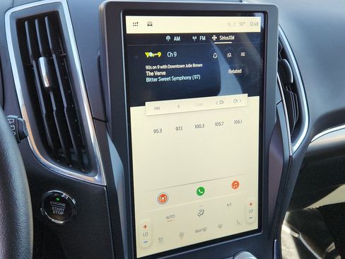 Used 2024 Ford Edge Titanium image 15