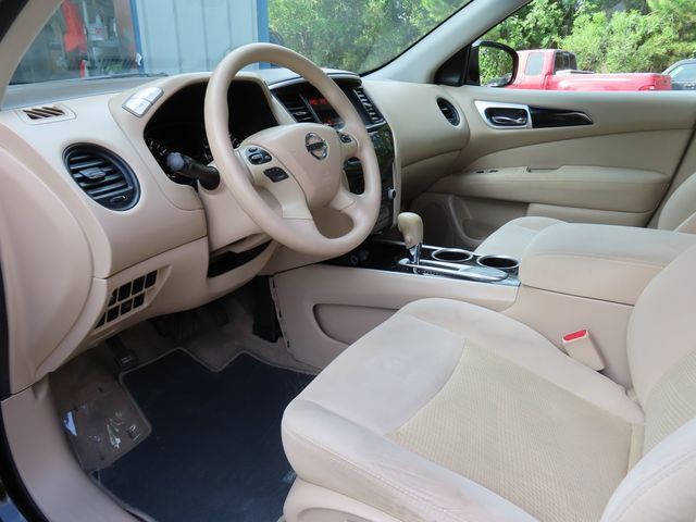Used 2014 Nissan Pathfinder S FWD image 17