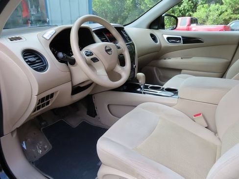 Used 2014 Nissan Pathfinder S FWD image 17