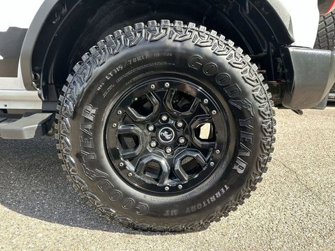 Used 2022 Ford Bronco Wildtrak AWD/4WD image 33
