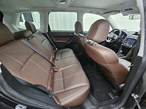 Used 2018 Subaru Forester 2.5i Touring image 11