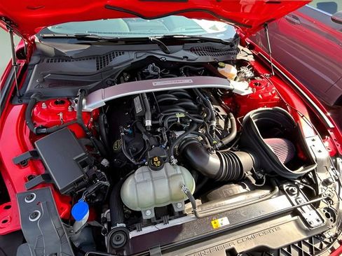 Used 2020 Ford Mustang Shelby GT350 w/ Technology Package image 17