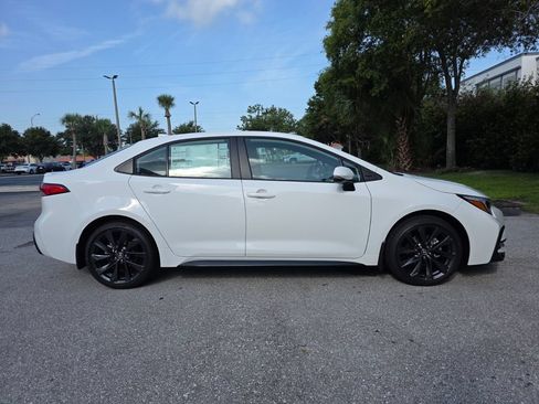 New 2026 Toyota Corolla SE FWD image 12
