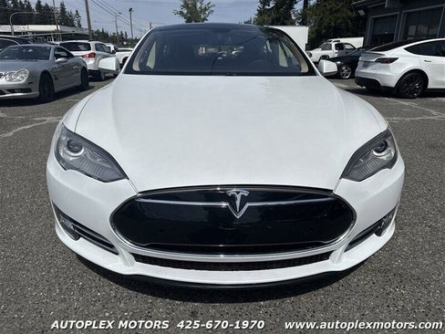 Used 2013 Tesla Model S image 2