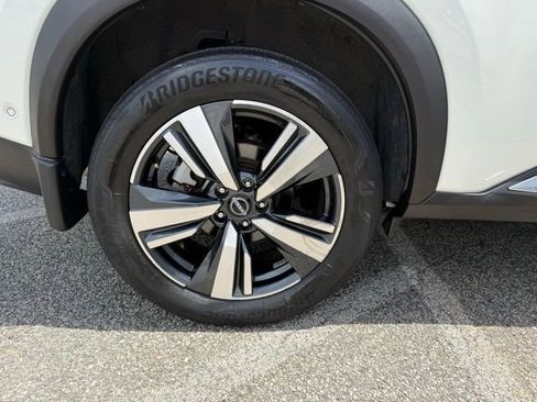 Certified 2023 Nissan Rogue SL w/ SL Premium Package AWD/4WD image 28