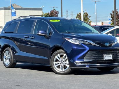 Used 2022 Toyota Sienna Limited