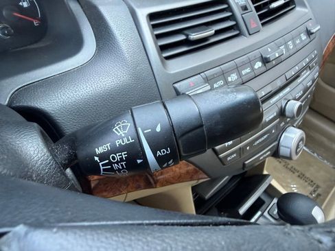 Used 2012 Honda Accord EX-L image 22