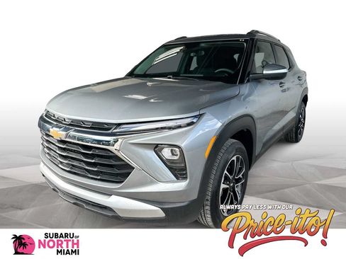 Used 2025 Chevrolet TrailBlazer LT AWD/4WD image 1