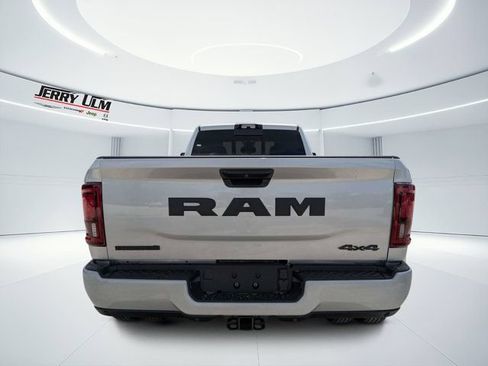 New 2026 RAM 3500 Big Horn AWD/4WD image 4