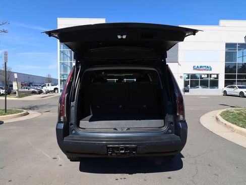 Used 2019 Cadillac Escalade Luxury AWD/4WD image 42