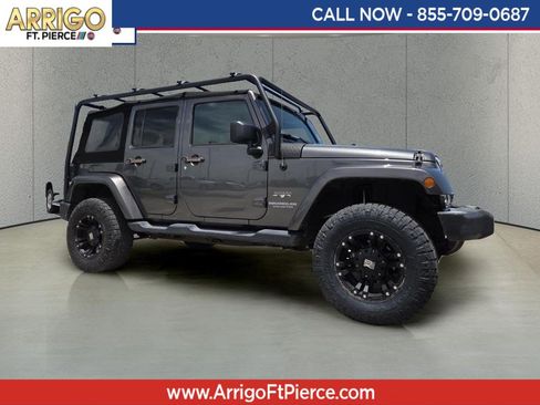 Used 2017 Jeep Wrangler Unlimited Sahara w/ Connectivity Group AWD/4WD image 1