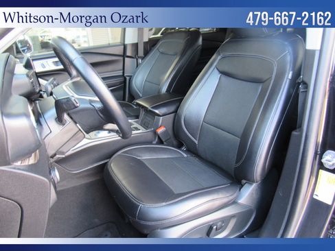 Used 2024 Ford Explorer Limited image 24