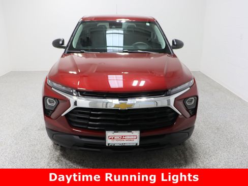 Used 2024 Chevrolet TrailBlazer LS w/ LS Convenience Package image 3