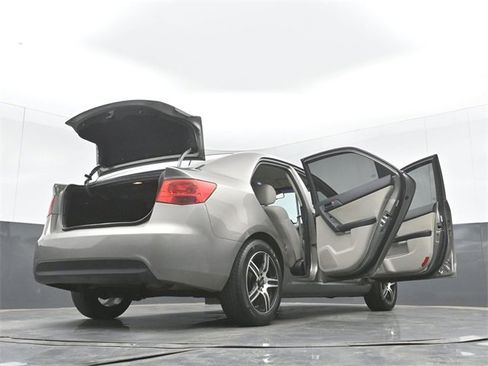 Used 2010 Kia Forte EX image 48