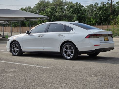 Used 2024 Honda Accord EX image 5