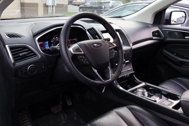 Used 2020 Ford Edge Titanium AWD/4WD image 8