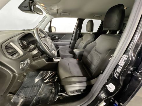 Used 2022 Jeep Renegade Latitude w/ Convenience Group image 21