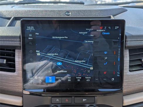 Used 2024 Ford Expedition Limited image 31