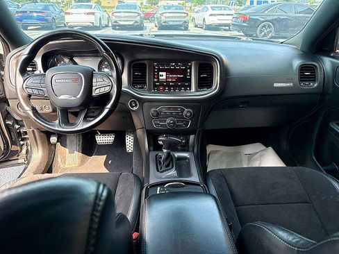 Used 2022 Dodge Charger R/T w/ Plus Group RWD image 11