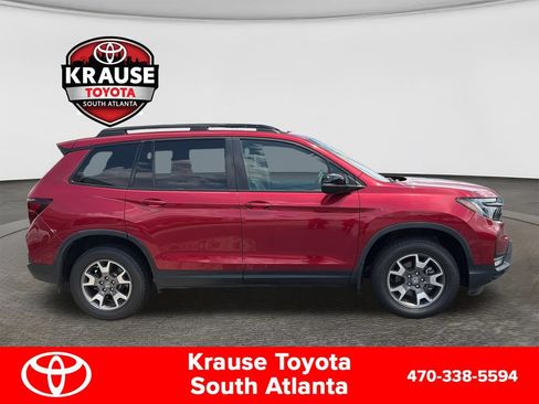 Used 2023 Honda Passport TrailSport image 4