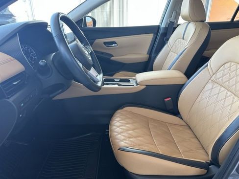 Used 2022 Nissan Sentra SV w/ SV Premium Package image 22