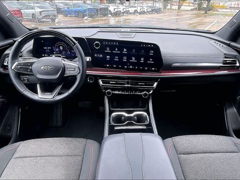 Used 2024 Chevrolet Traverse Z71 w/ Enhanced Driving Package AWD/4WD image 10