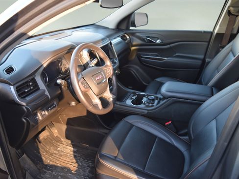 Used 2021 GMC Acadia AT4 w/ Technology Package image 10