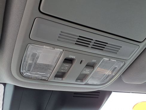 Used 2022 Honda CR-V EX image 24