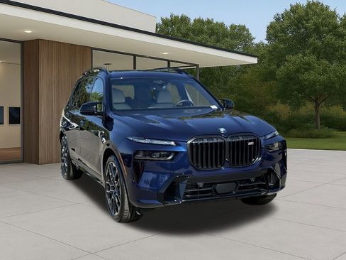 Used 2026 BMW X7 M60i image 5