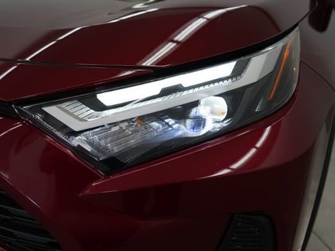 Used 2023 Toyota RAV4 LE image 69