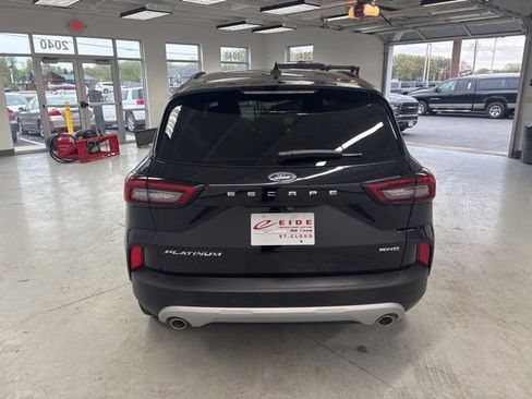 Used 2025 Ford Escape Platinum AWD/4WD image 9