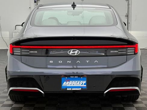Used 2026 Hyundai Sonata SEL FWD image 7