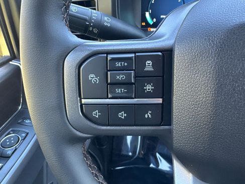 New 2025 Ford F150 Lariat w/ Equipment Group 502A High image 25