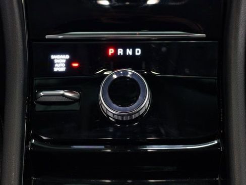 Used 2023 Jeep Grand Cherokee Limited w/ Black Appearance Package image 17