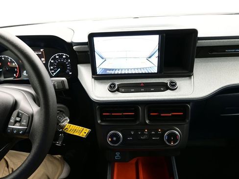 Used 2023 Ford Maverick XLT image 18