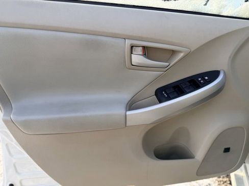 Used 2011 Toyota Prius Three image 14